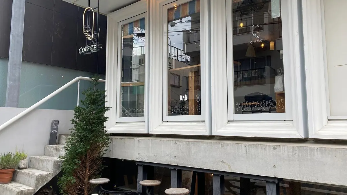 CHOP COFFEE OMOTESANDO & Roasters